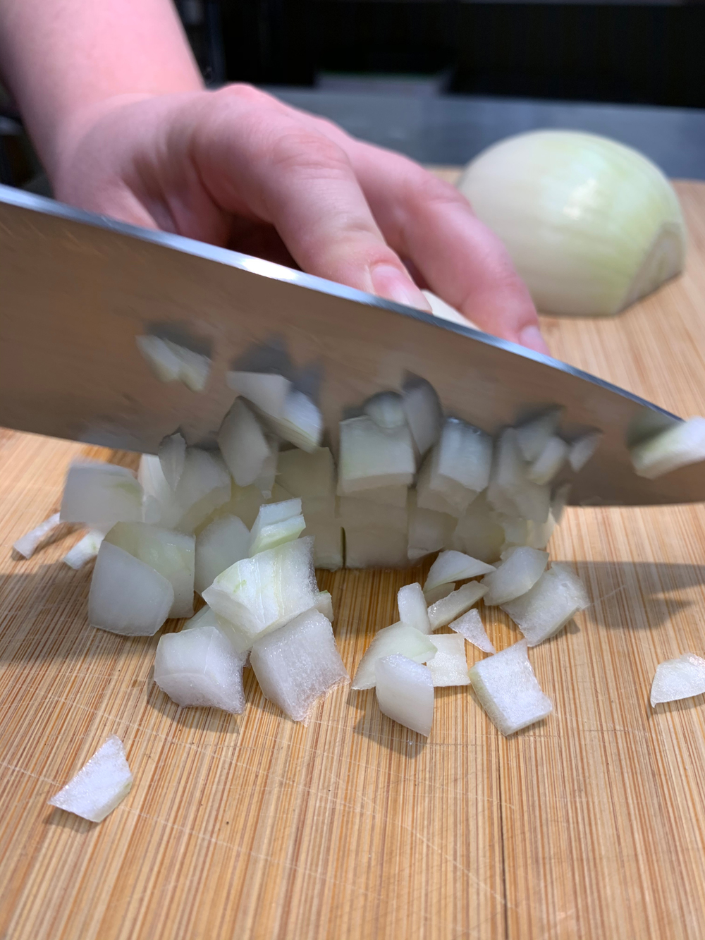 chopping-onions_web